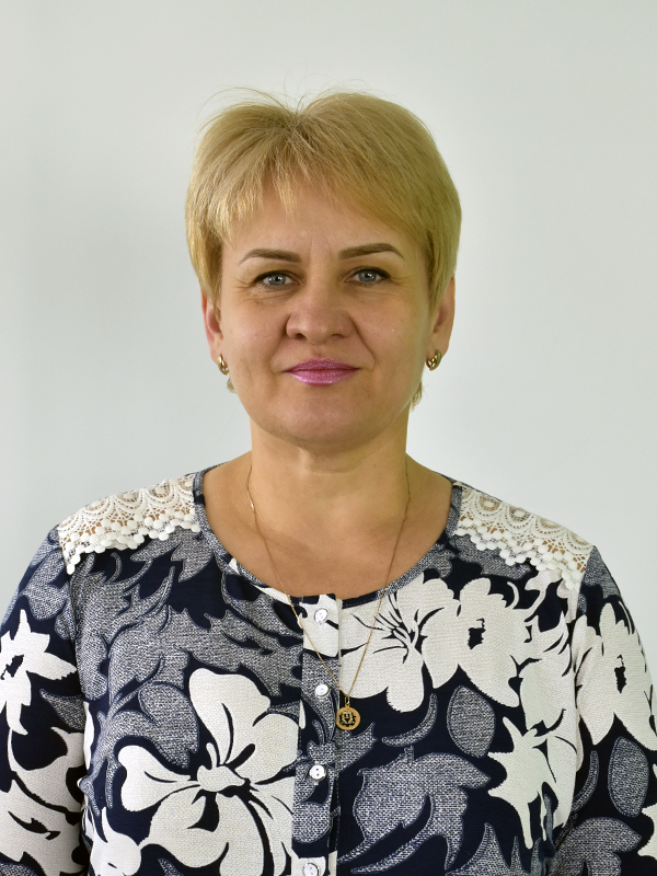 Иванова Оксана Валентиновна.